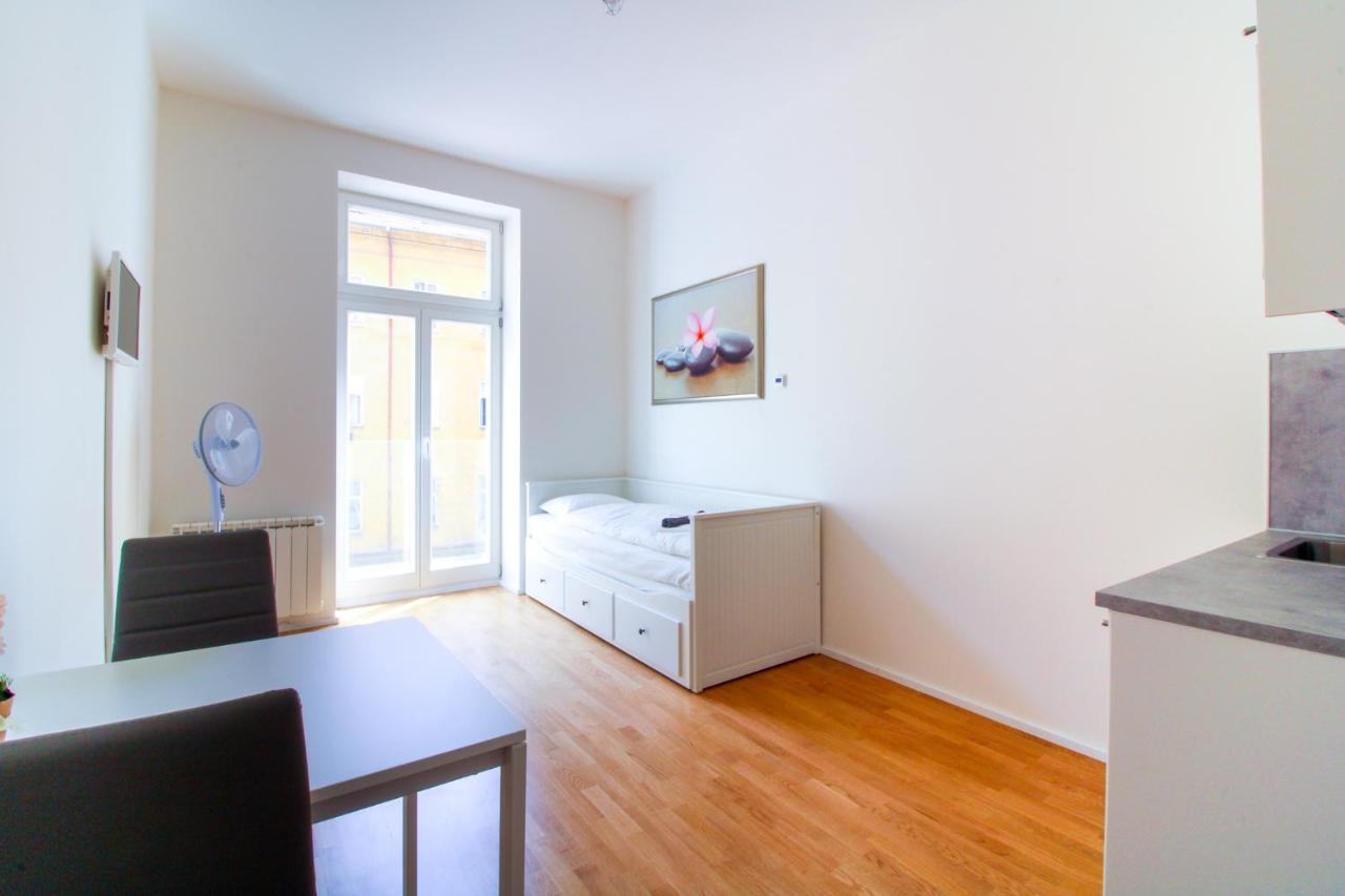Apartment Bouquet Prag