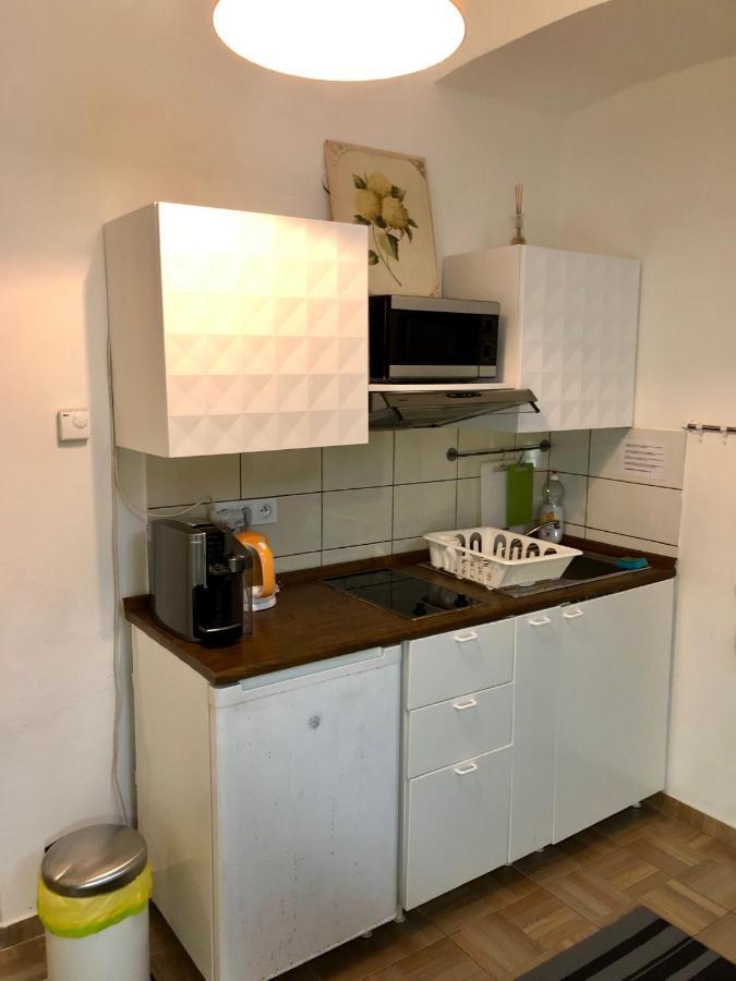 Apartment Benatska