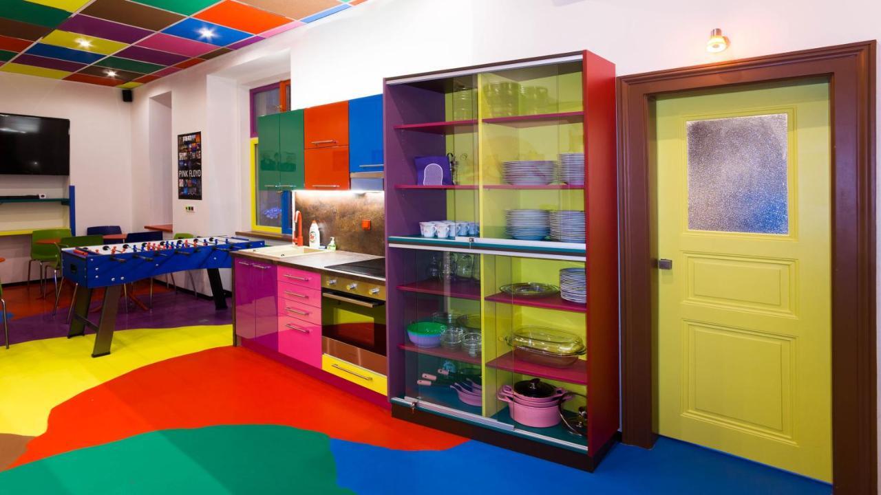 Colours - Your 7 Colour Experience In Centre Of Apartment Prague