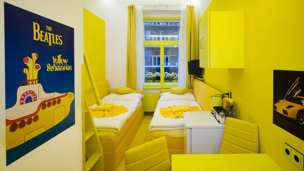 Colours - Your 7 Colour Experience In Centre Of Prague
