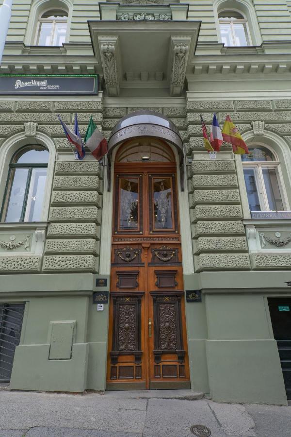 Deminka Palace 4*