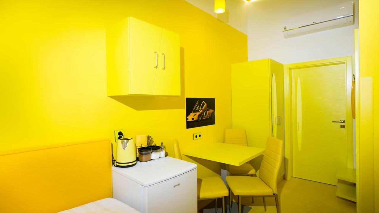 Colours - Your 7 Colour Experience In Centre Of *