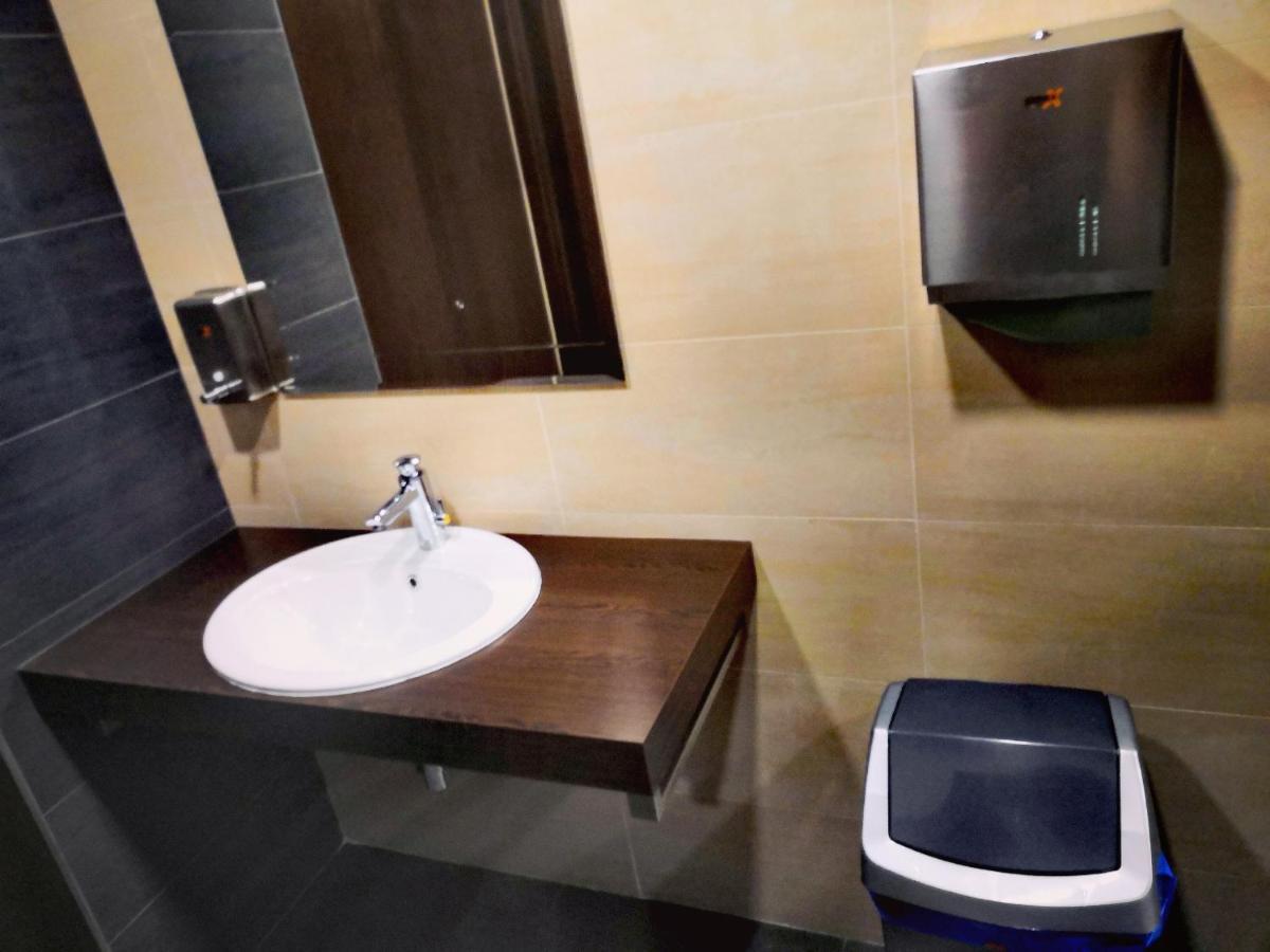 Sun-house Pension&restaurant -parkingfree- Hotel Praga
