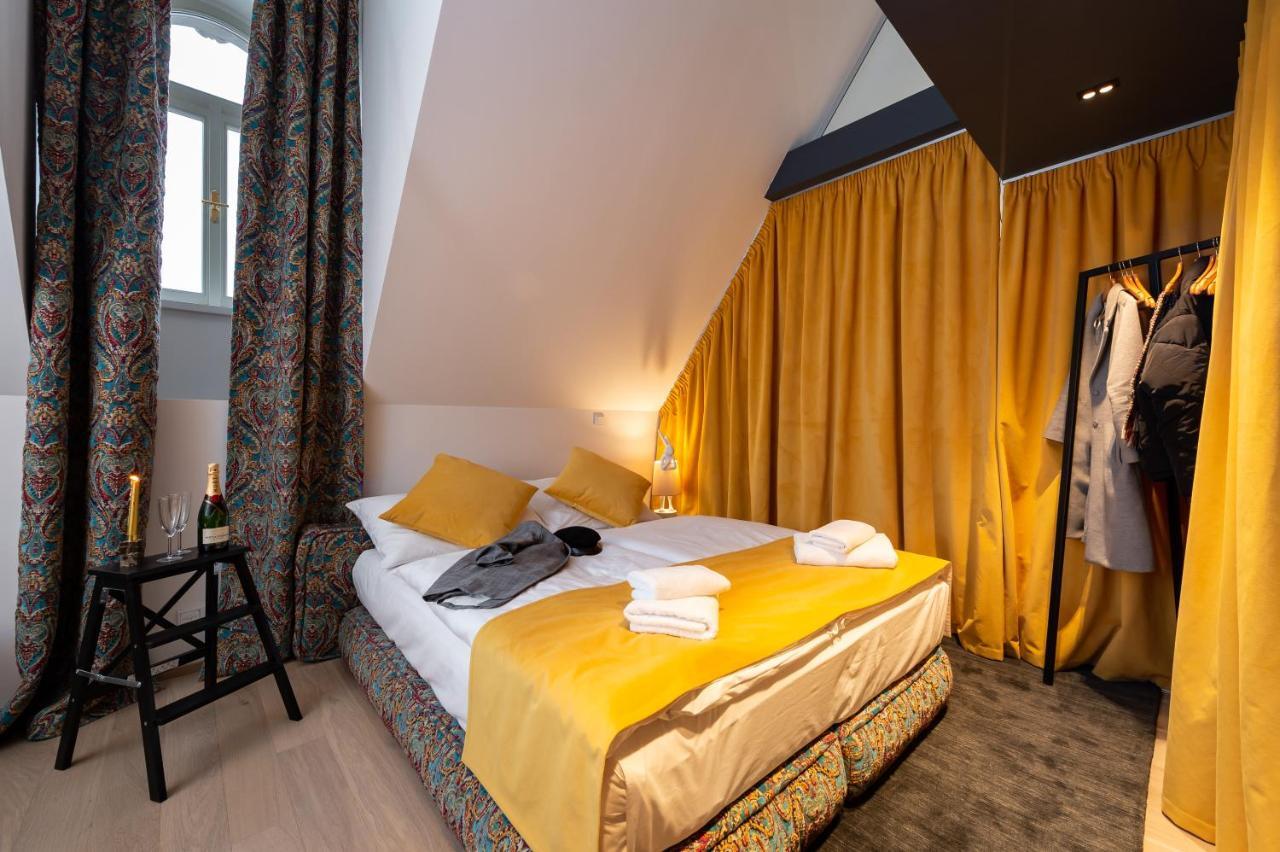 Empirent Rooftop Collection Apartment *