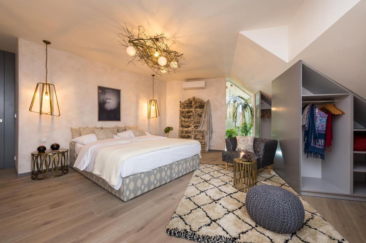 Empirent Rooftop Collection Apartment Prague