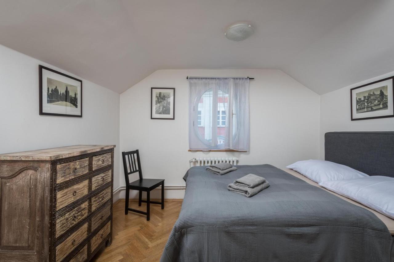 Apartment Husova 15