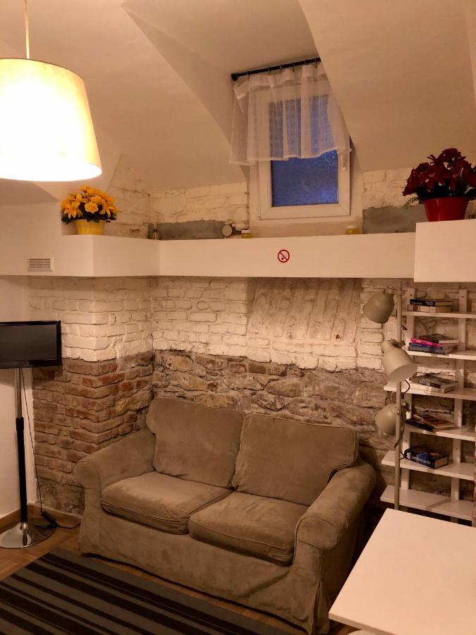 Apartment Benatska *