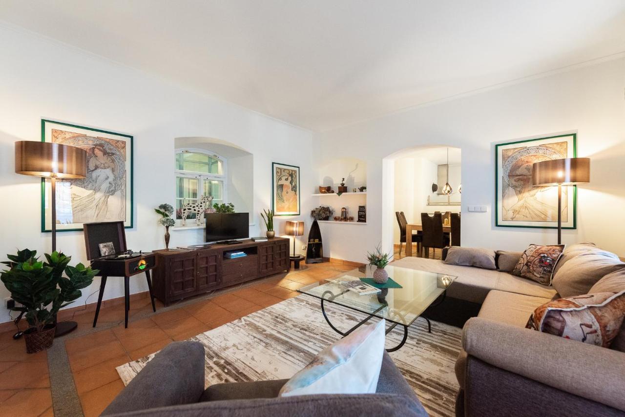 Unique Experience - Charles Bridge Apartamento *