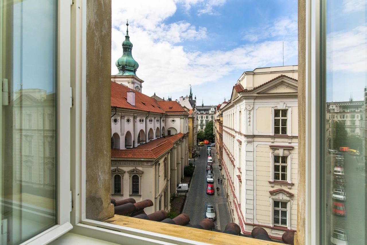 Salvator Church Great * Prague