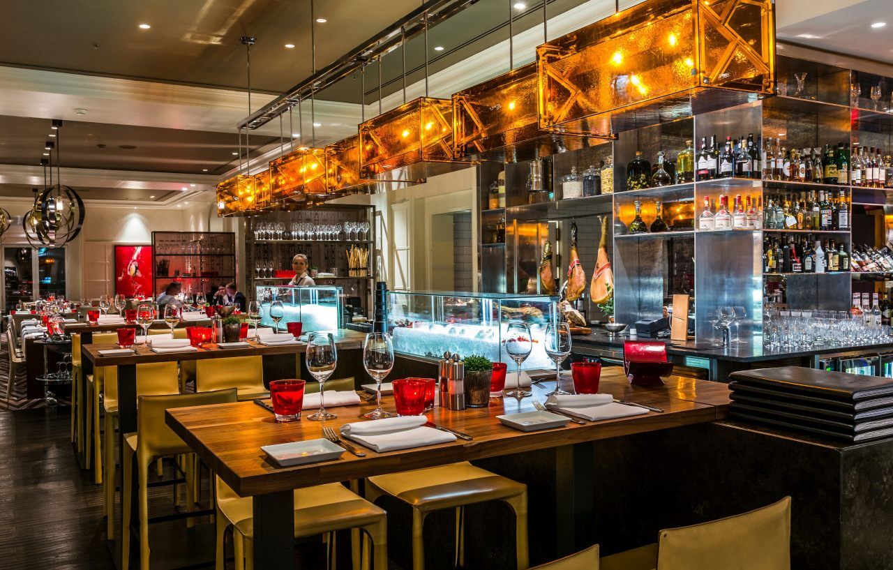Four Seasons Hotel 5*