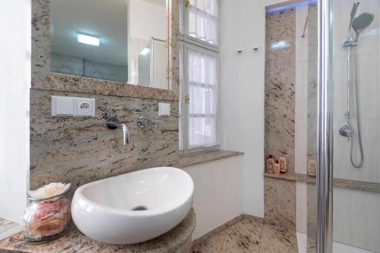 Quiet In The Heart Of Old Town Centre Apartamento