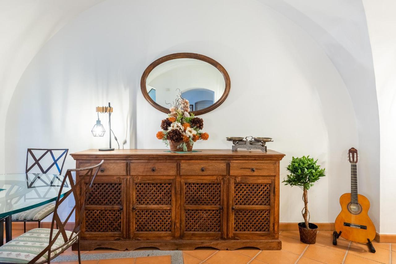 Unique Experience - Charles Bridge Apartamento
