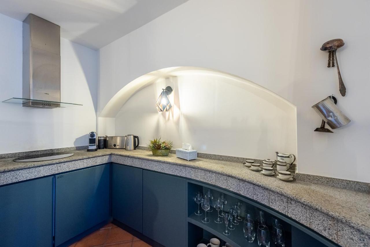 Unique Experience - Charles Bridge Apartamento