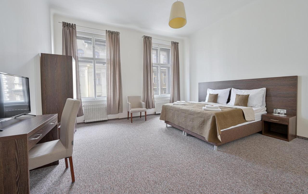 Venezia Hotel 3*