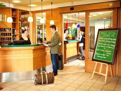 Hotel Troja 4*