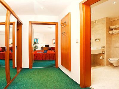 Hotel Troja 4*
