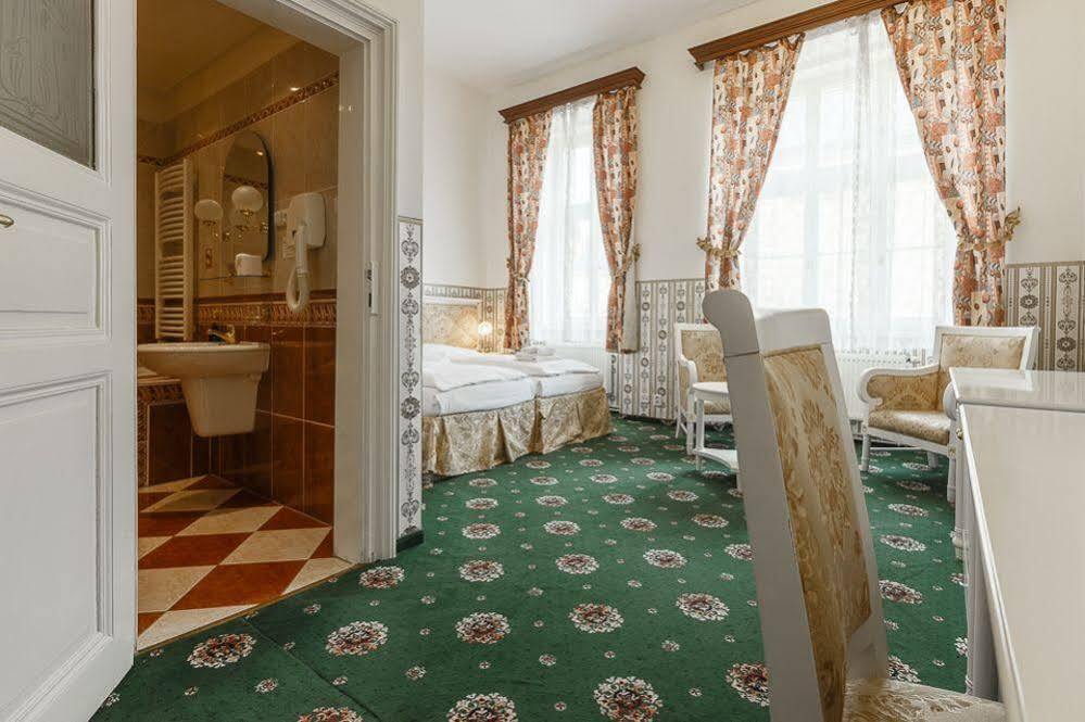 Otel Klarinn Castle