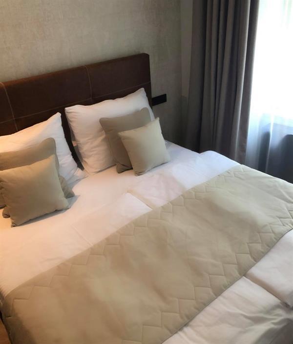 Chevron Hotel