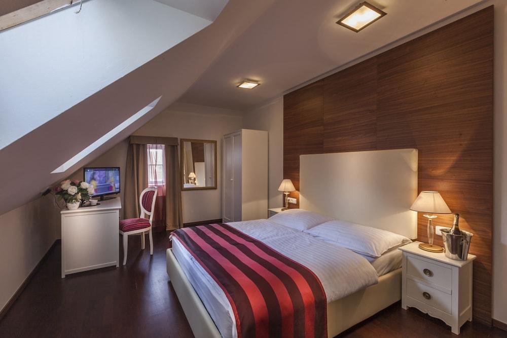 Otel U Malvaze