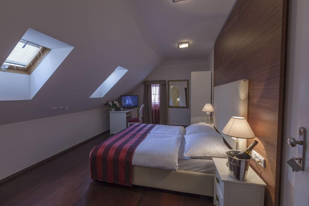 U Malvaze Otel