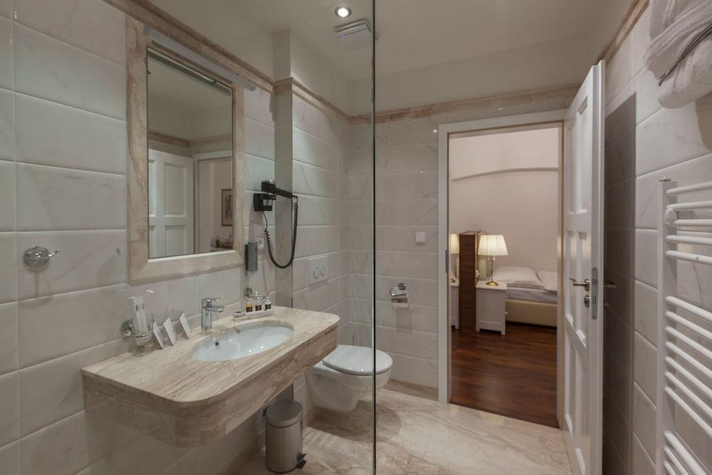 Hotel U Malvaze 4*