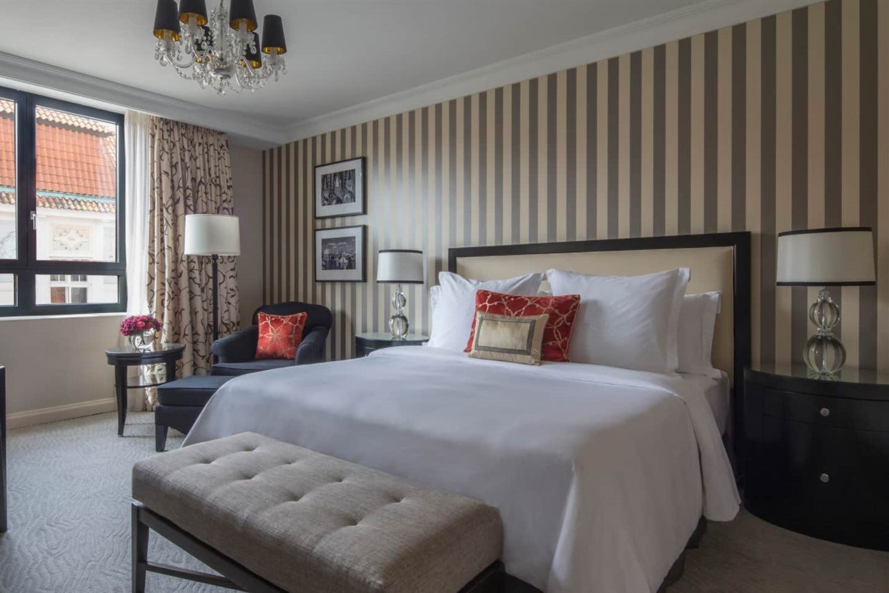 Four Seasons 5*