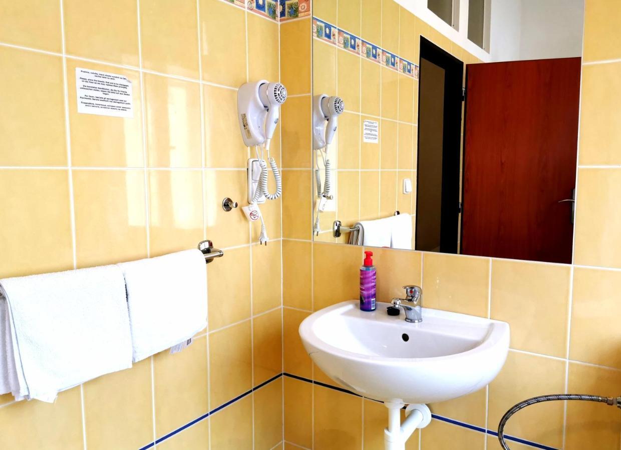 Aparthotel Amandment 3*
