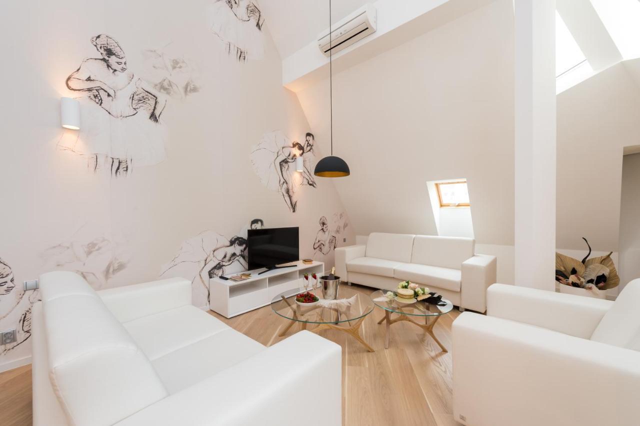 Empirent New Town Apartments