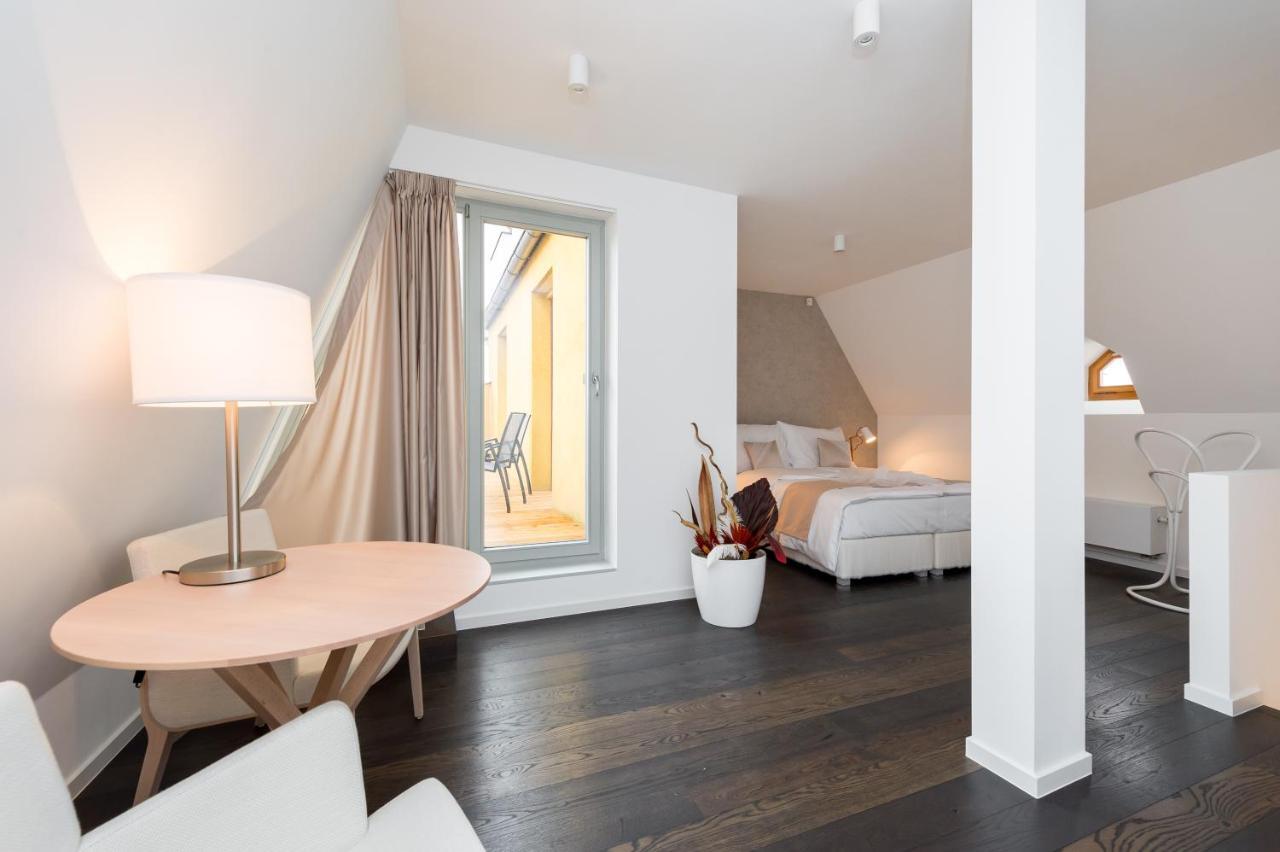 Apartment Empirent New Town Apartments *