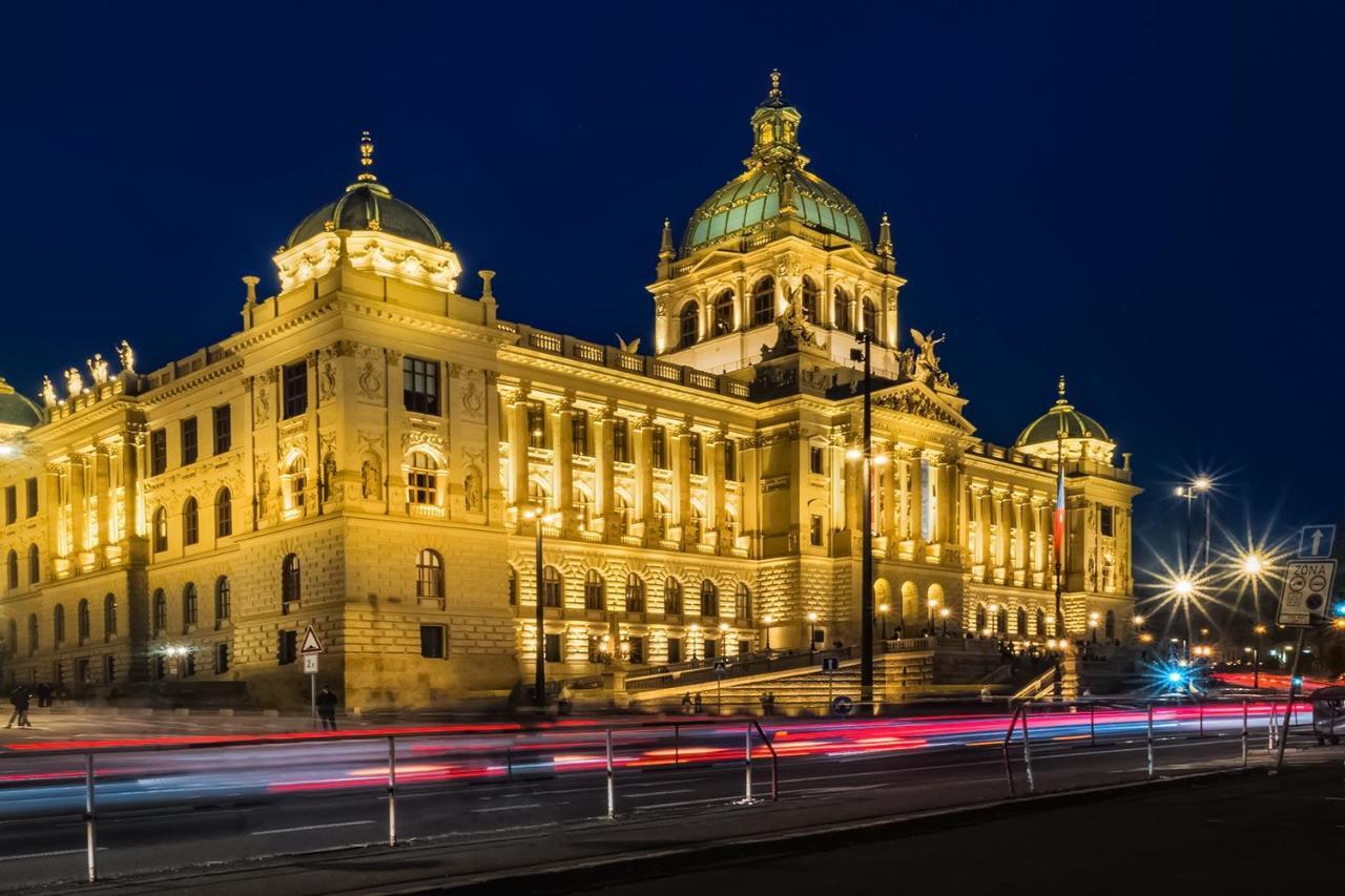 Apartment Camo Boutique Prag