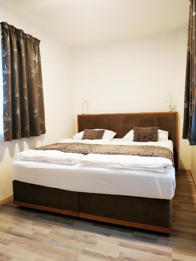 Aparthotel Karlova - Mostecka 10 St Depandance