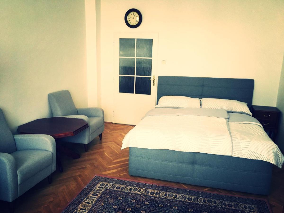 Apartment Anna Vysehrad *