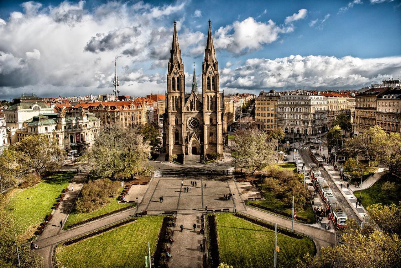 Modern And Huge Apts In Center By Michal&friends Prague