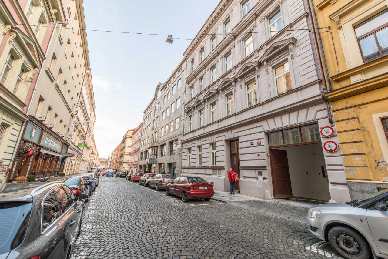Apartment Quiet & New Near Center With Garage Prag