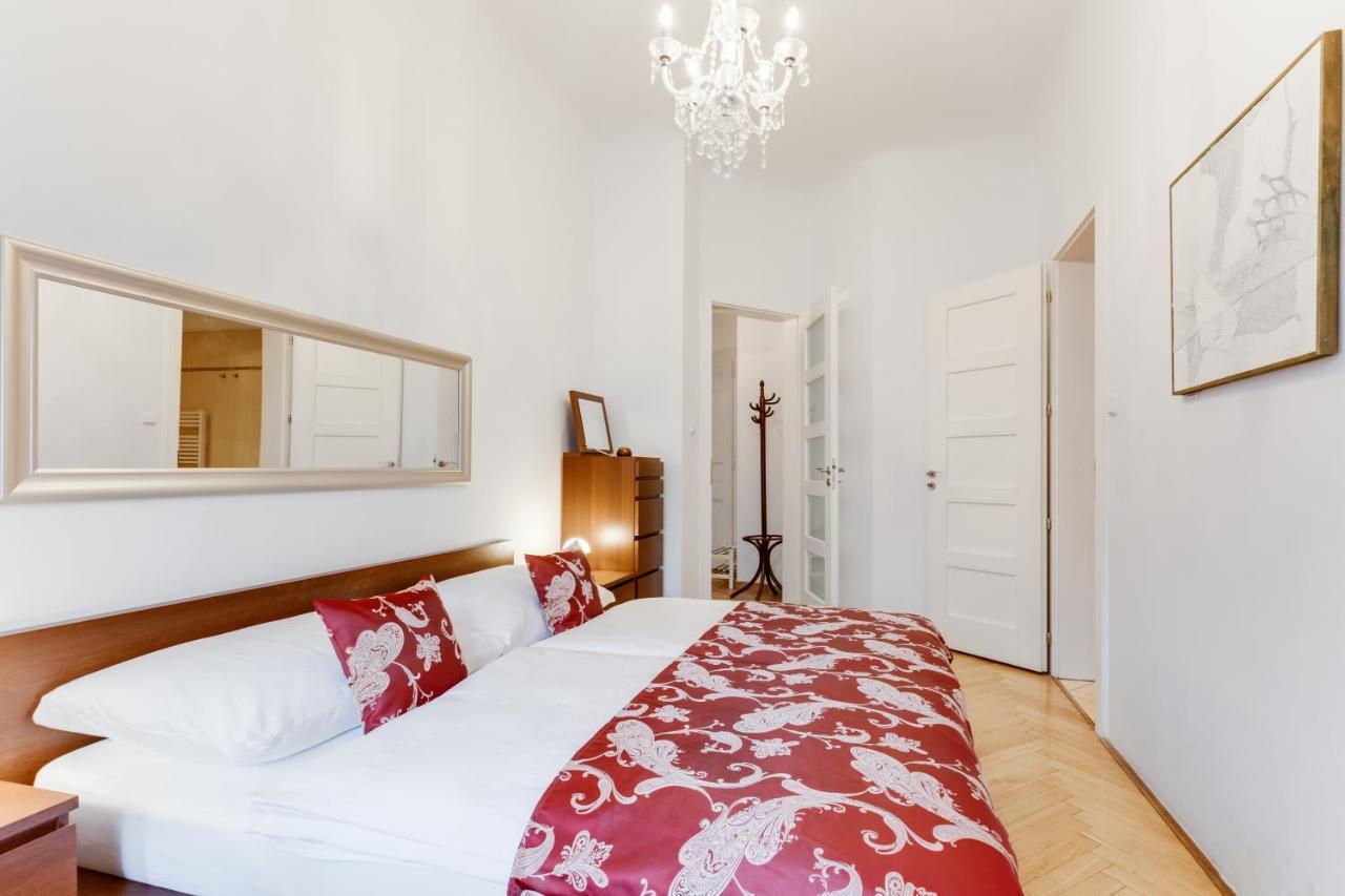 Apartment Old Town Square Royal