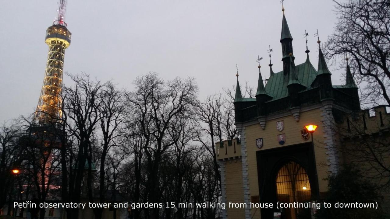 Room&kitchen Next To Castle Prague