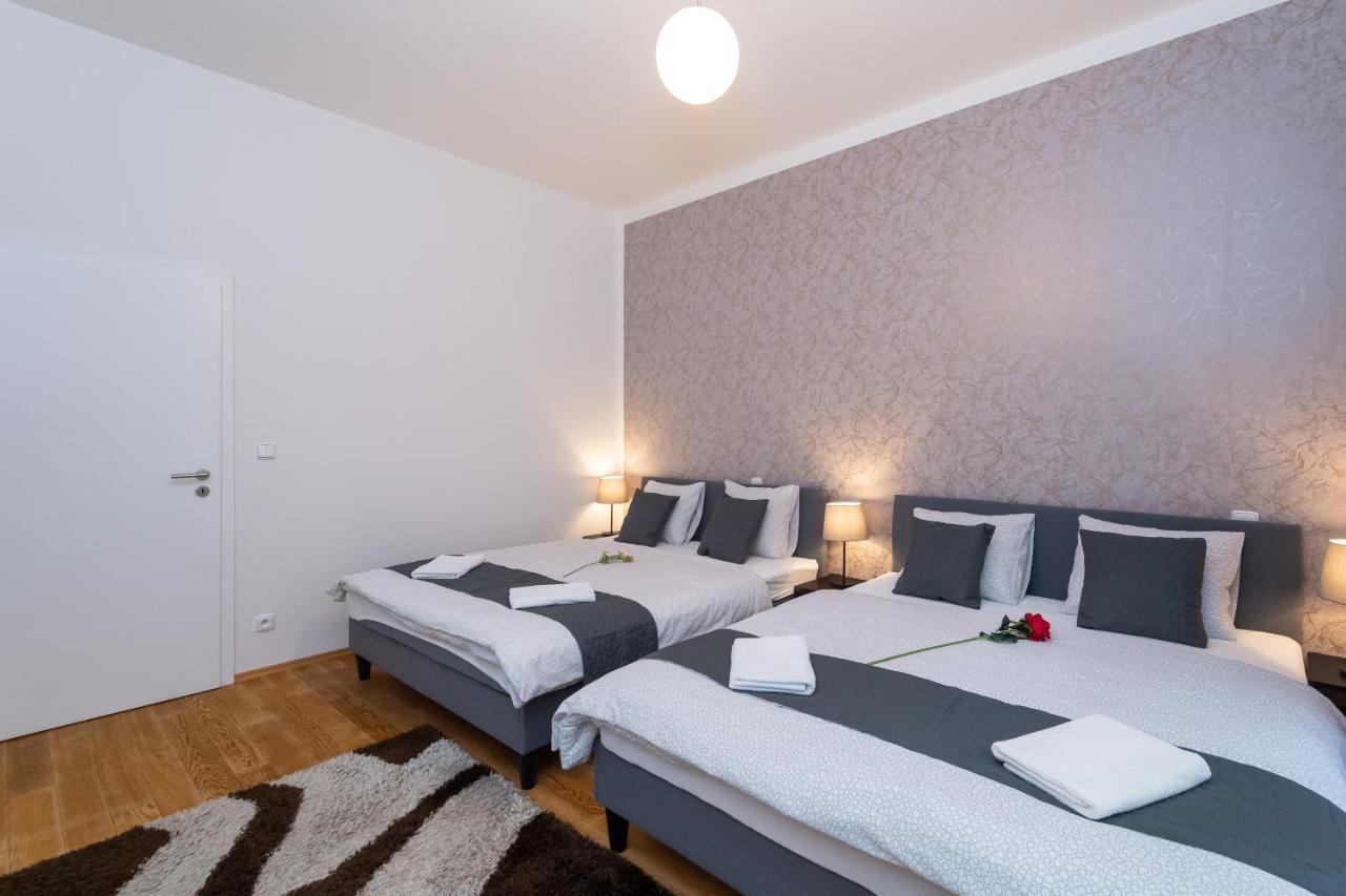 Daire Luxury In The Center Of Prag