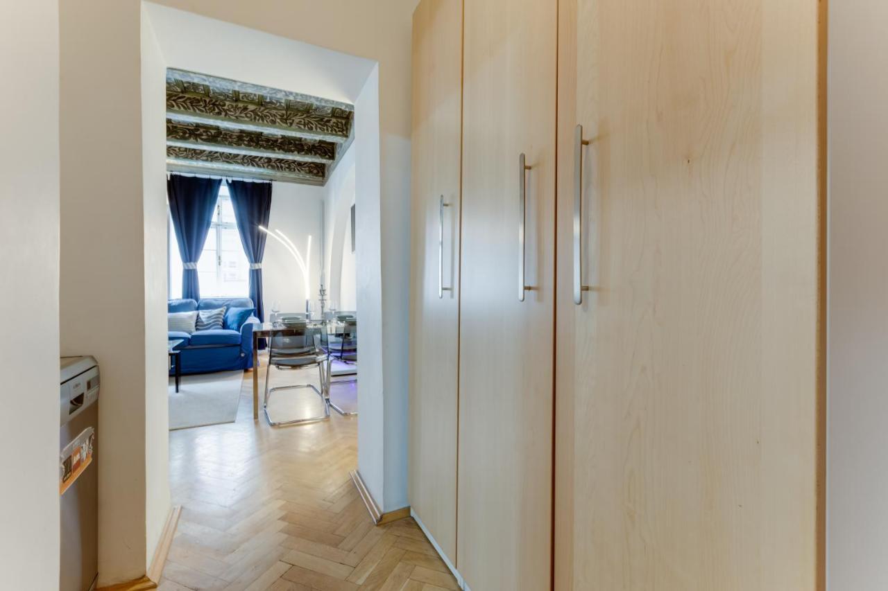 Charles Bridge Royal - Castle District Apartment Prague
