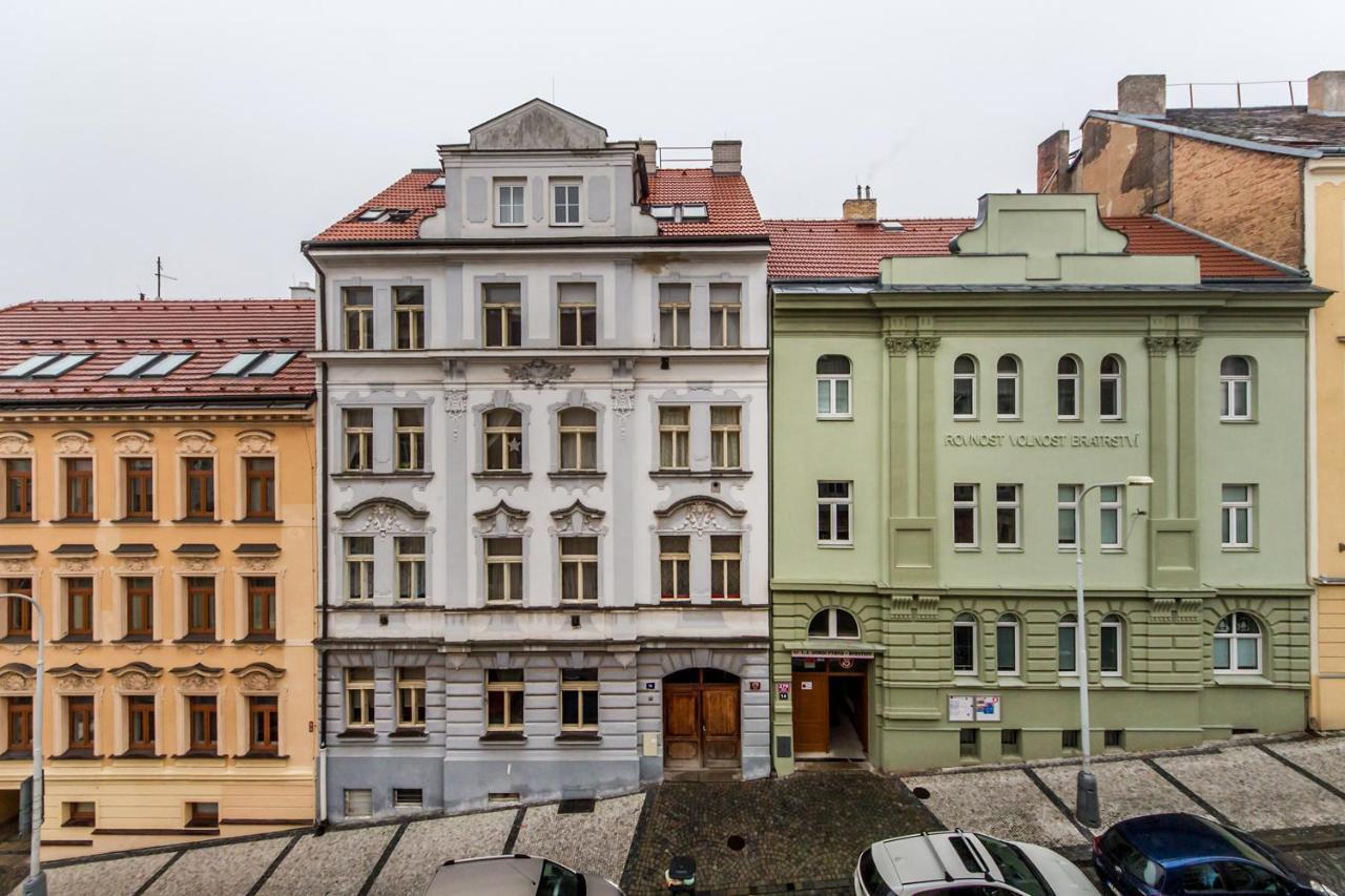 Apartment Heleny Malirove Prague