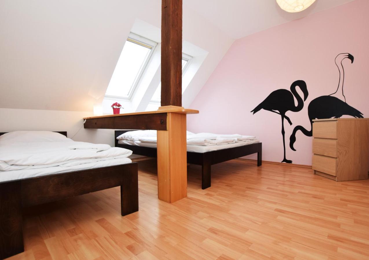 Flamingo Konukevi Prag