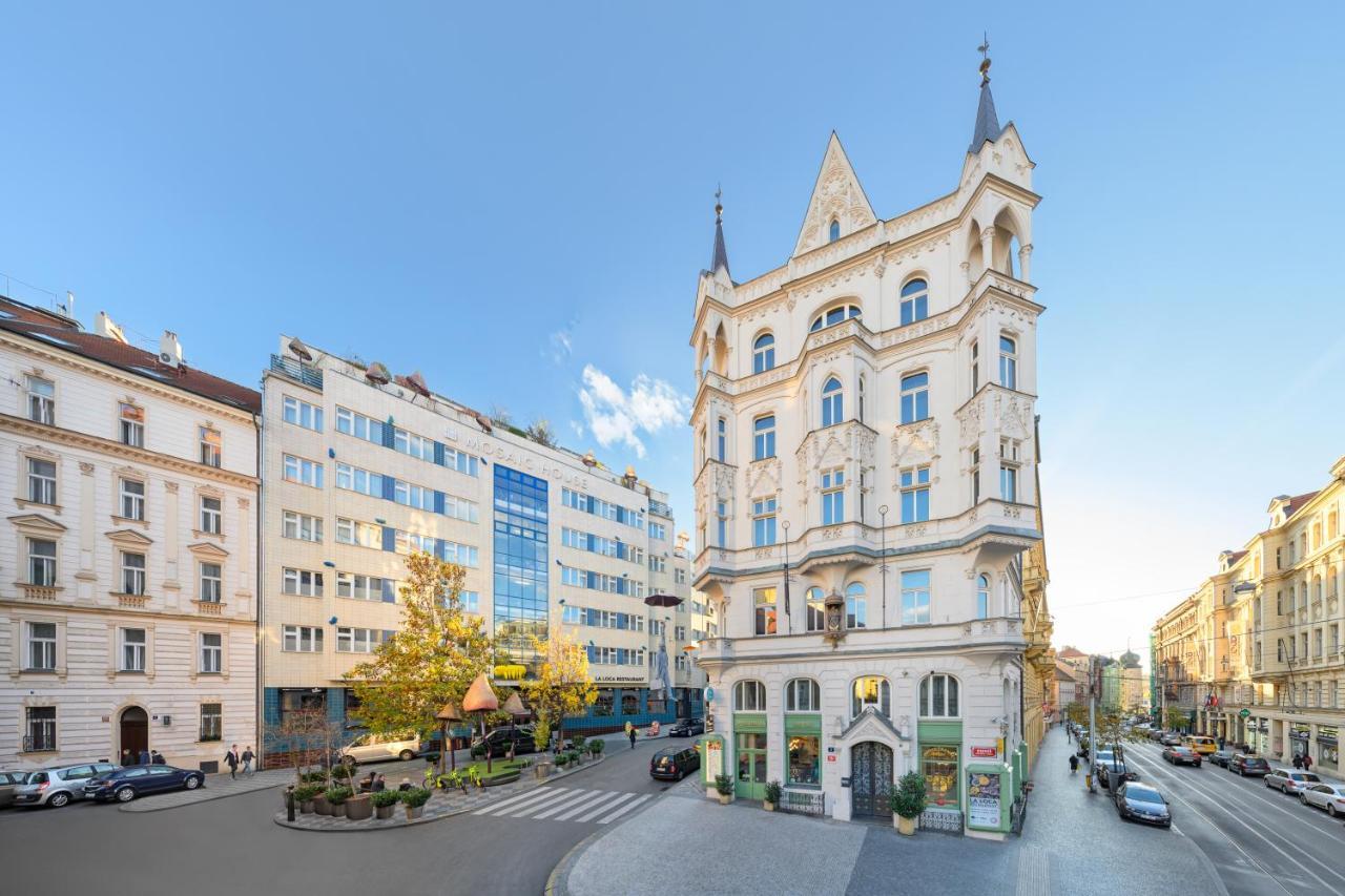 Mosaic House Design Prag