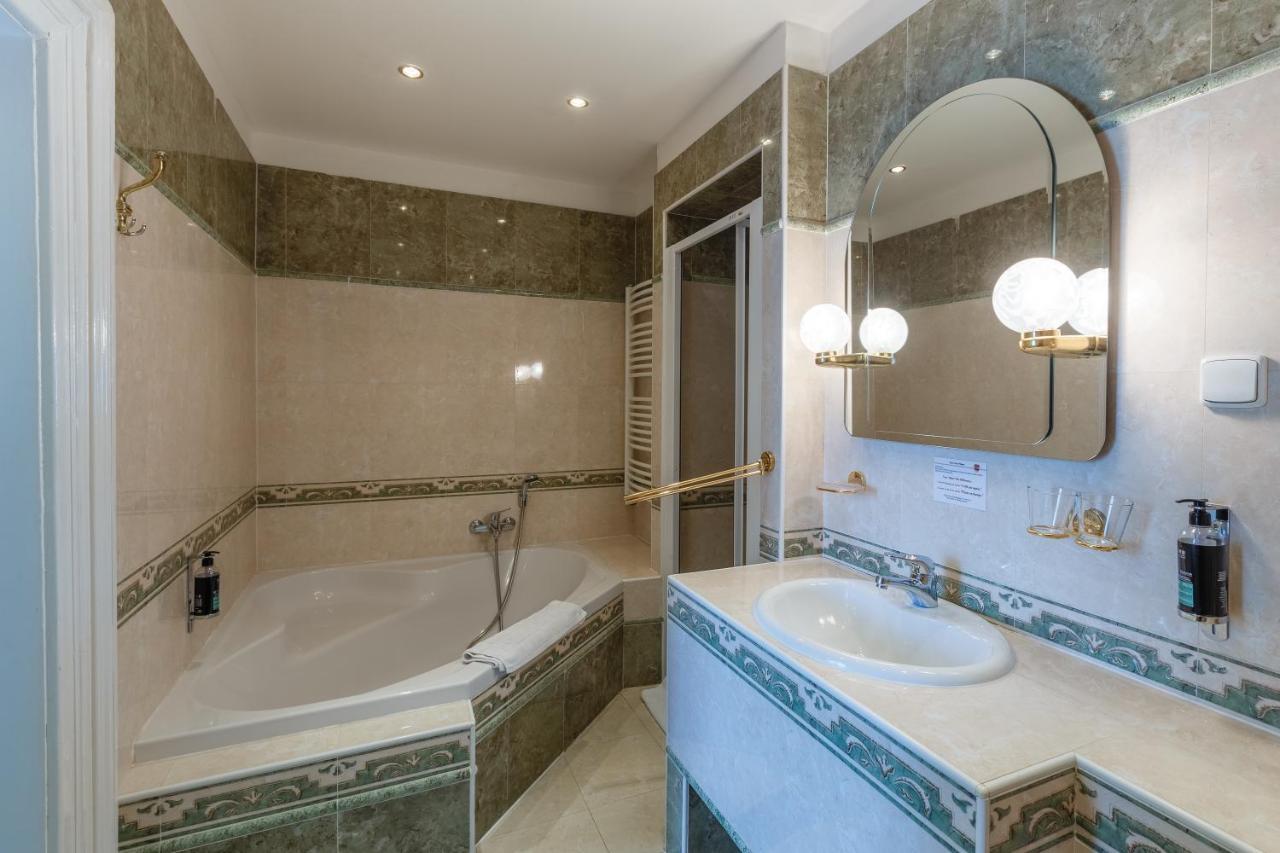 Otel Klarinn Castle 4*