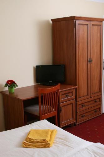 Aaron 3* Prague