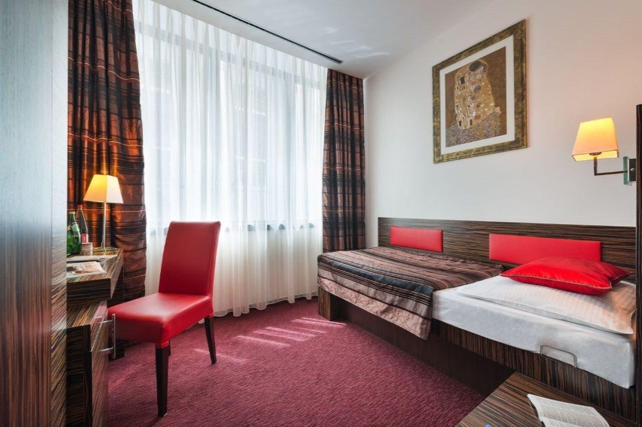 Ea Crystal Palace 4*