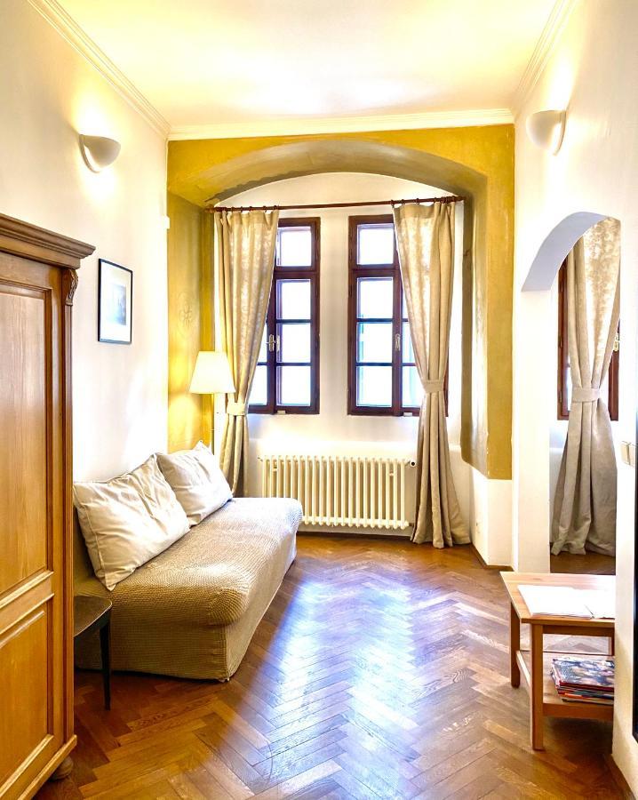 Nerudova 36 * Prague