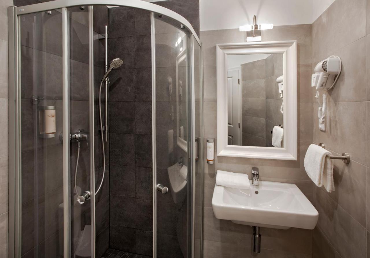 Otel Corto Old Town 3*