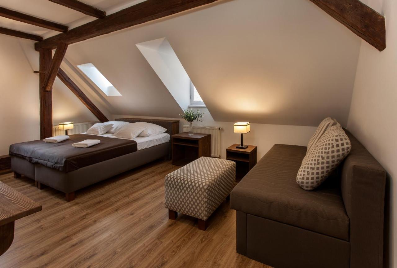 Otel Corto Old Town 3*