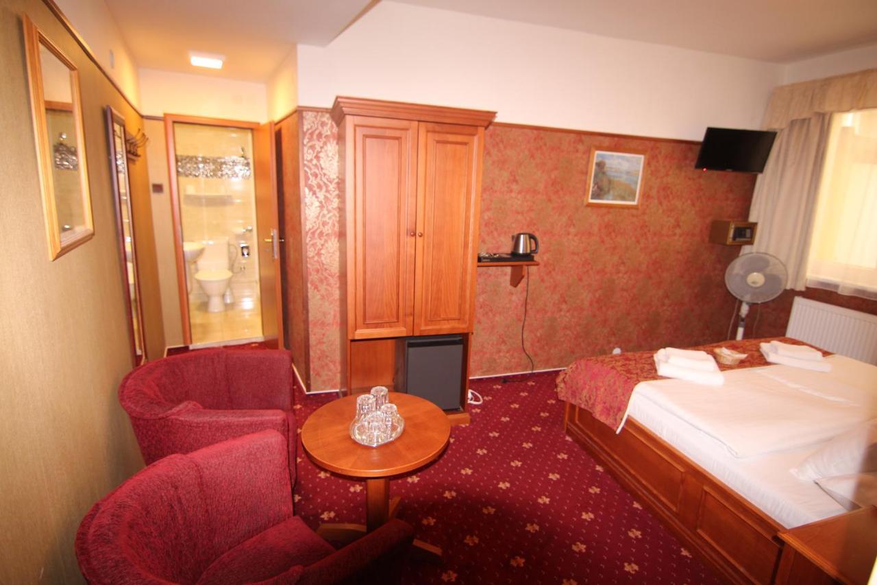 Old Hotel 3*