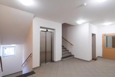New Studio With Private Parking Apartment