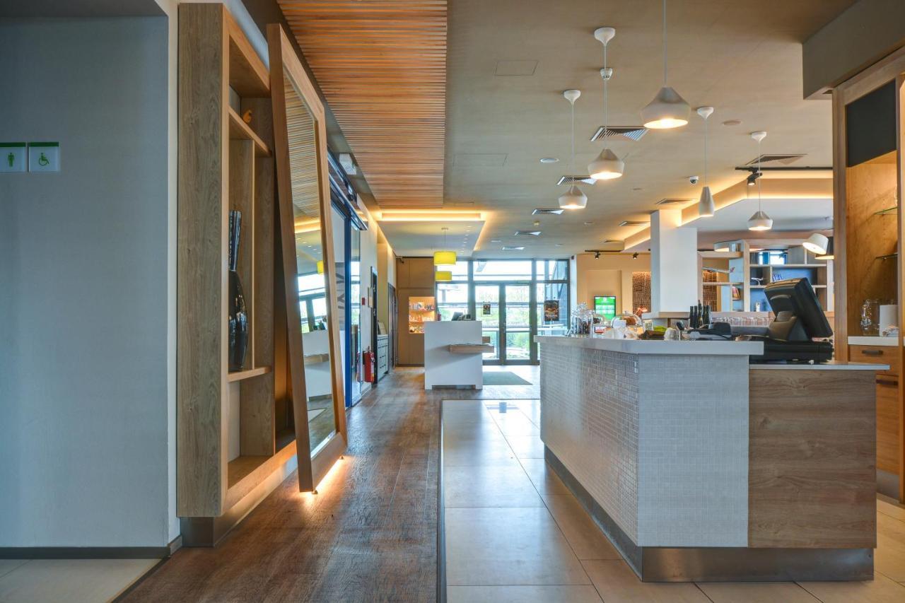 Airport By Ihg Otel